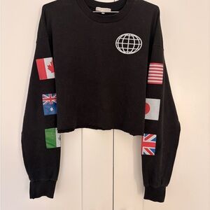 Black Cropped Sweatshirt (globe)